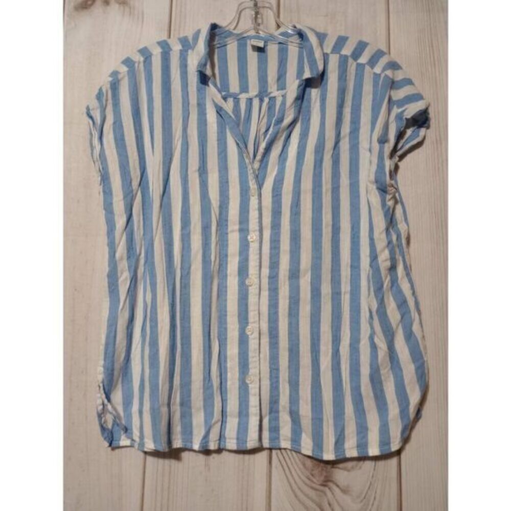 Old Navy Shirt Ladies Medium Blue White Button Front Capped Sleeve